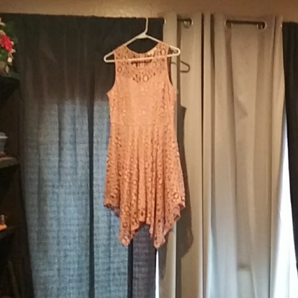 Peach Lace Floral Sleeveless Dress by Monteau XL